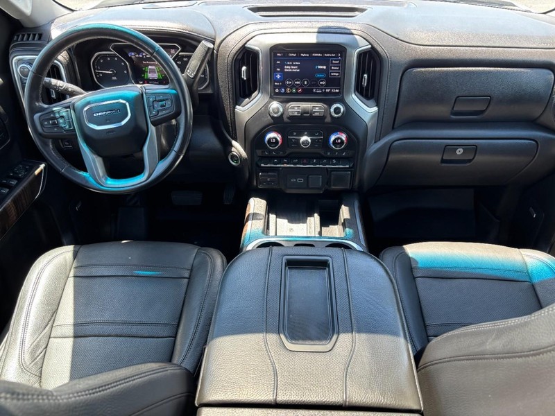 GMC Sierra 1500 Vehicle Full-screen Gallery Image 11