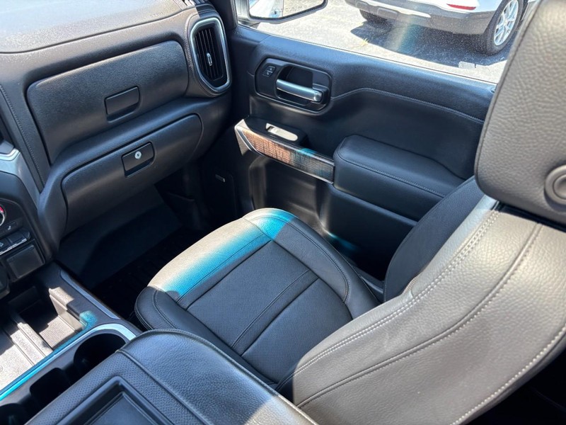 GMC Sierra 1500 Vehicle Full-screen Gallery Image 14