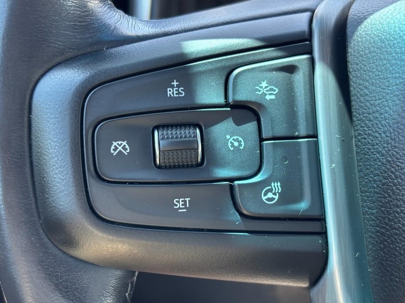 GMC Sierra 1500 Vehicle Full-screen Gallery Image 17
