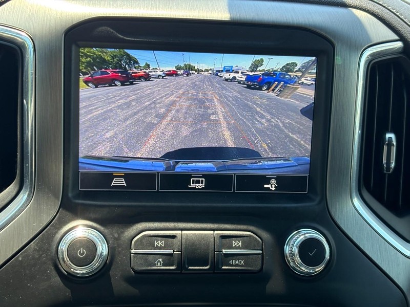 GMC Sierra 1500 Vehicle Full-screen Gallery Image 21