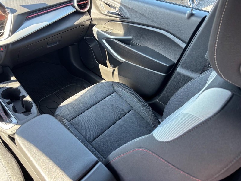 Chevrolet Trax Vehicle Full-screen Gallery Image 10