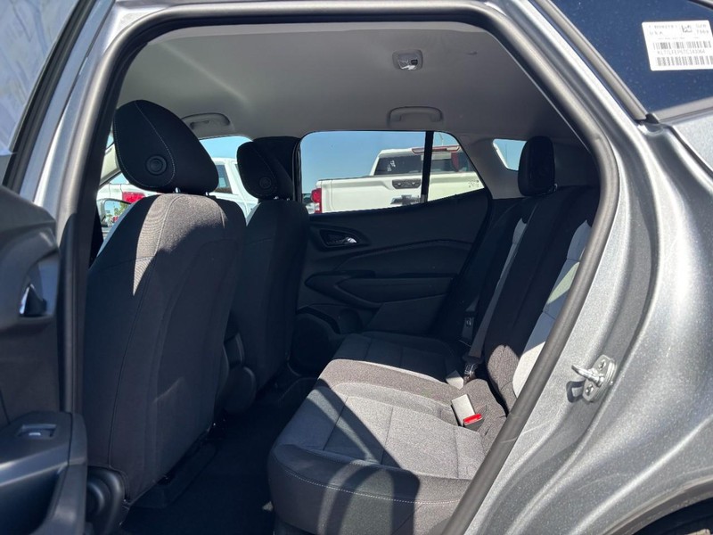 Chevrolet Trax Vehicle Full-screen Gallery Image 5