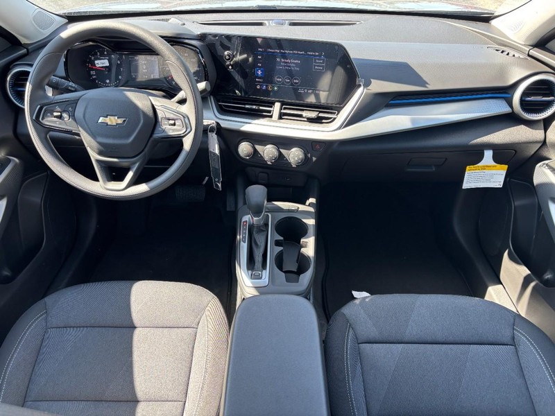 Chevrolet Trax Vehicle Full-screen Gallery Image 6