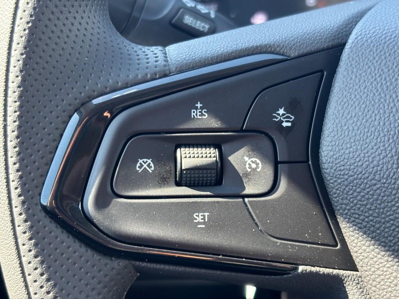 Chevrolet Trax Vehicle Full-screen Gallery Image 12