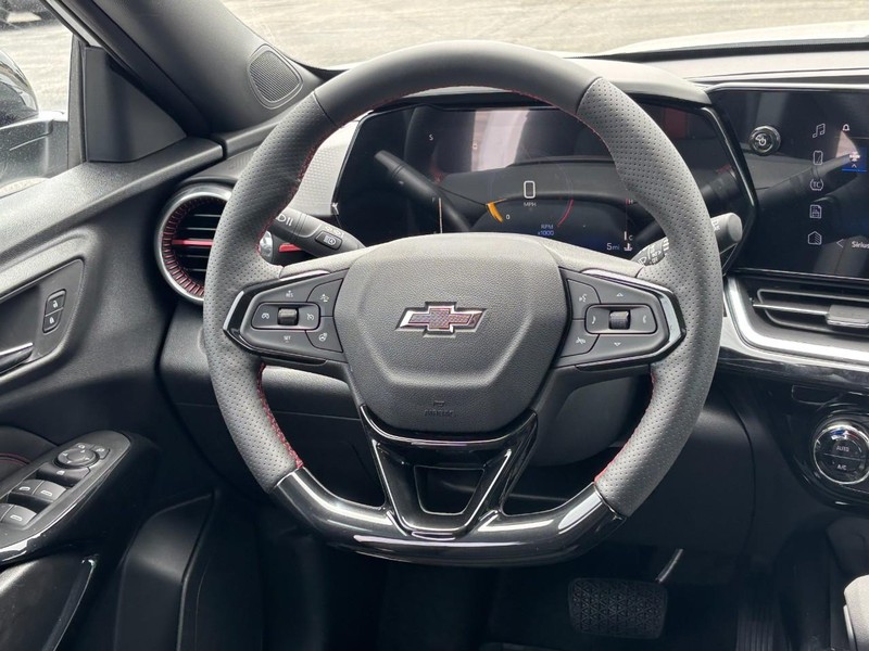 Chevrolet Trax Vehicle Full-screen Gallery Image 7