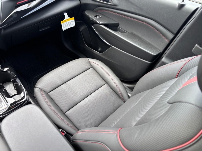 Chevrolet Trax Vehicle Full-screen Gallery Image 9
