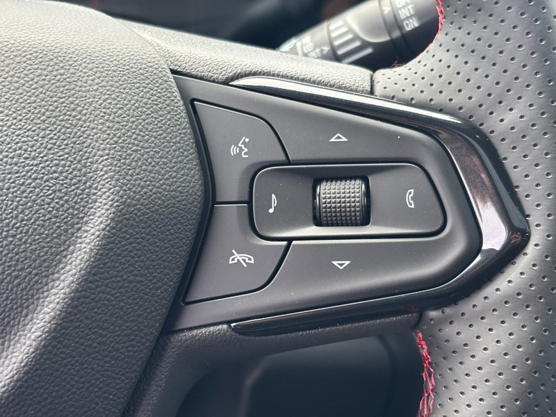 Chevrolet Trax Vehicle Full-screen Gallery Image 13