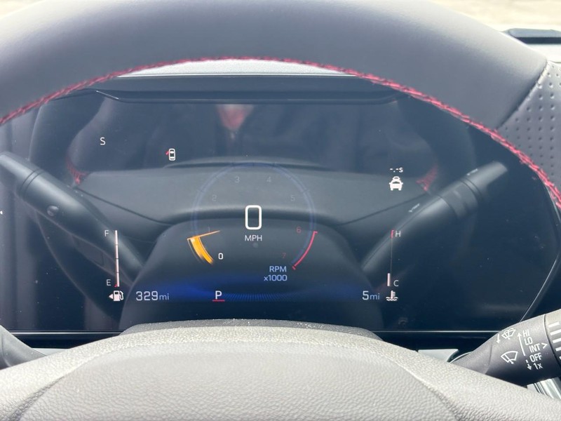 Chevrolet Trax Vehicle Full-screen Gallery Image 14