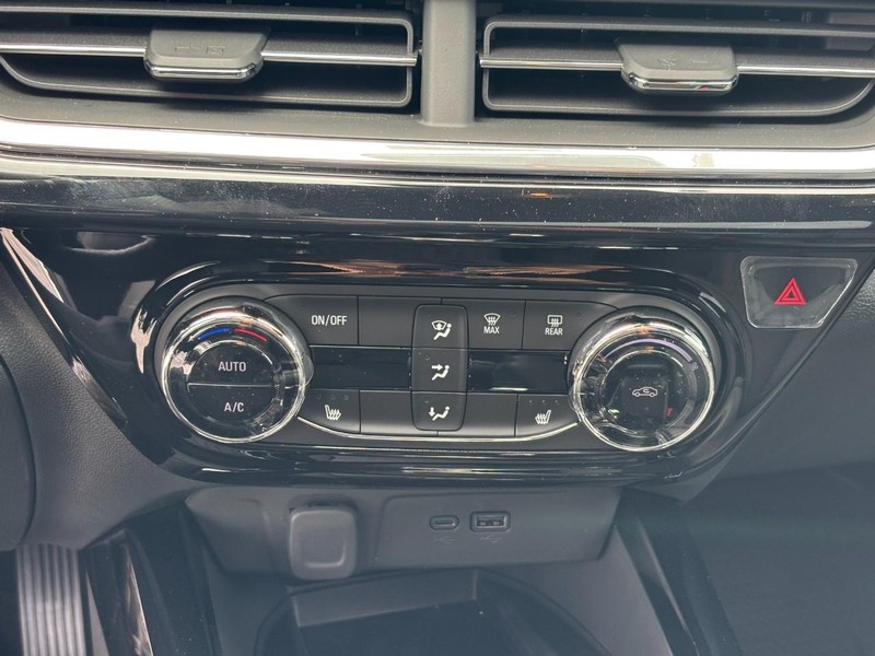 Chevrolet Trax Vehicle Full-screen Gallery Image 17