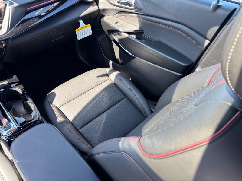 Chevrolet Trax Vehicle Full-screen Gallery Image 9