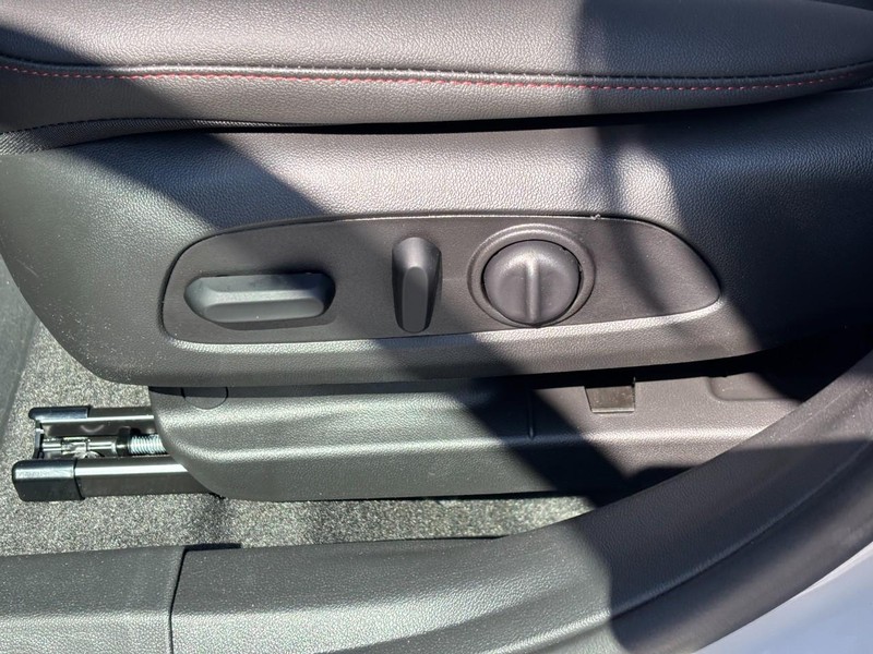 Chevrolet Trax Vehicle Full-screen Gallery Image 10