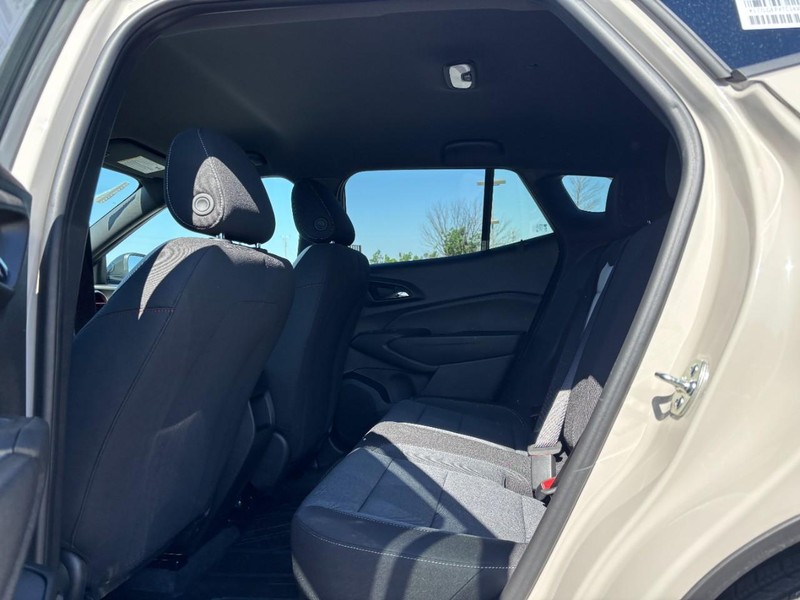 Chevrolet Trax Vehicle Full-screen Gallery Image 5