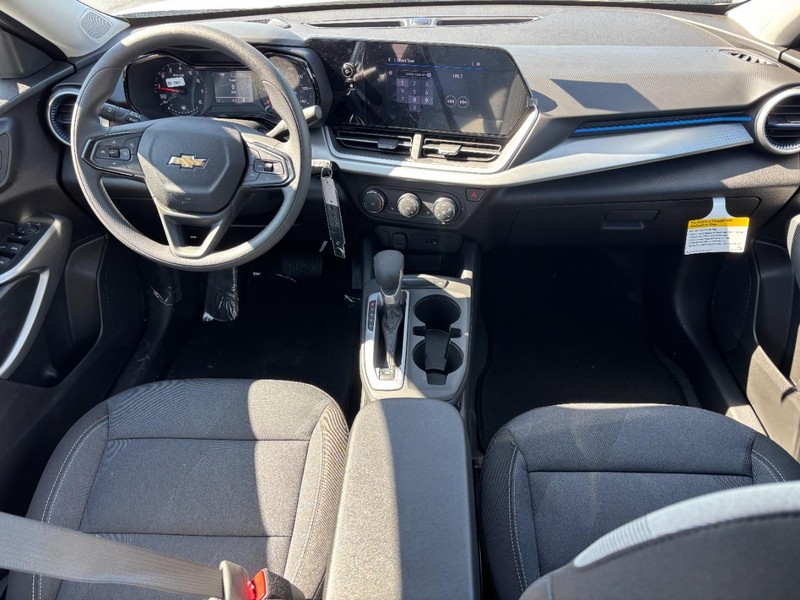 Chevrolet Trax Vehicle Full-screen Gallery Image 6