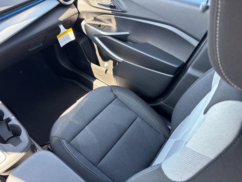 Chevrolet Trax Vehicle Full-screen Gallery Image 9