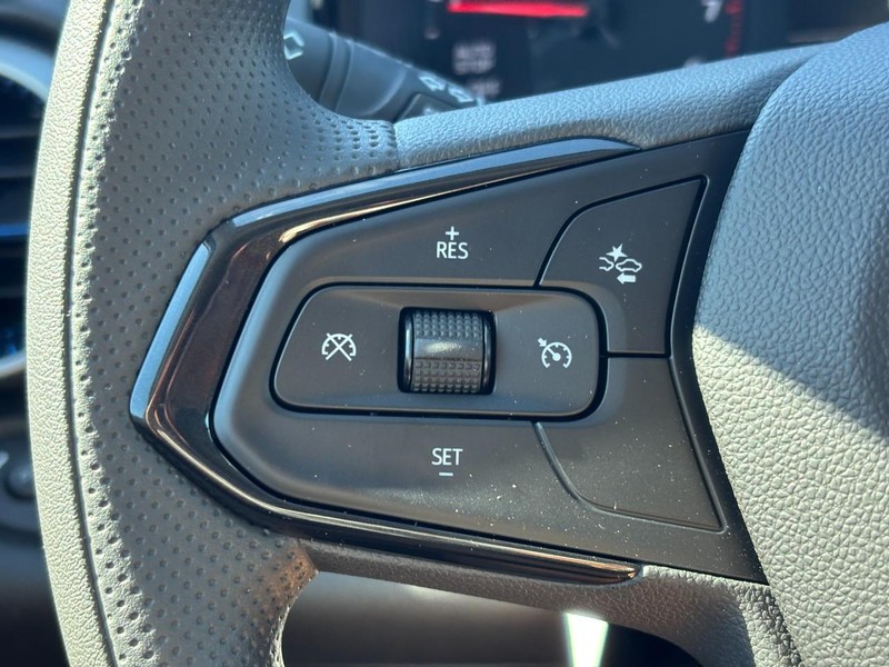 Chevrolet Trax Vehicle Full-screen Gallery Image 12