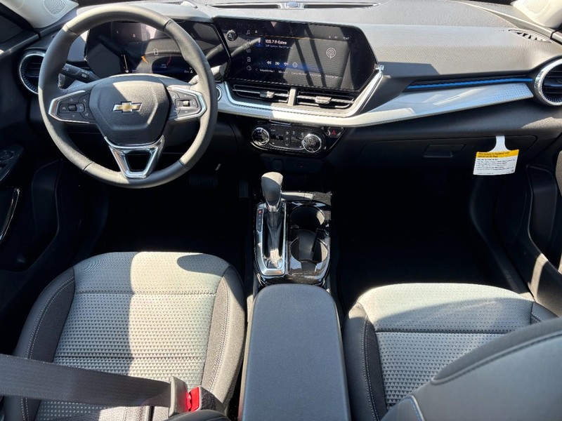 Chevrolet Trax Vehicle Full-screen Gallery Image 6