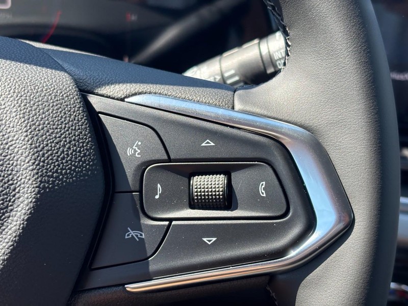 Chevrolet Trax Vehicle Full-screen Gallery Image 13