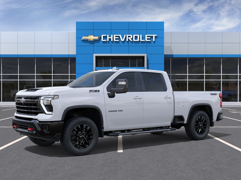 Chevrolet Silverado 2500HD Vehicle Full-screen Gallery Image 2