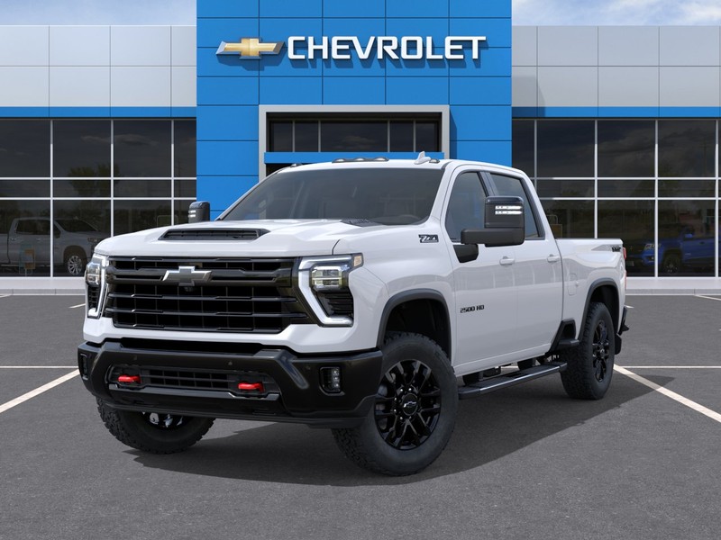 Chevrolet Silverado 2500HD Vehicle Full-screen Gallery Image 6