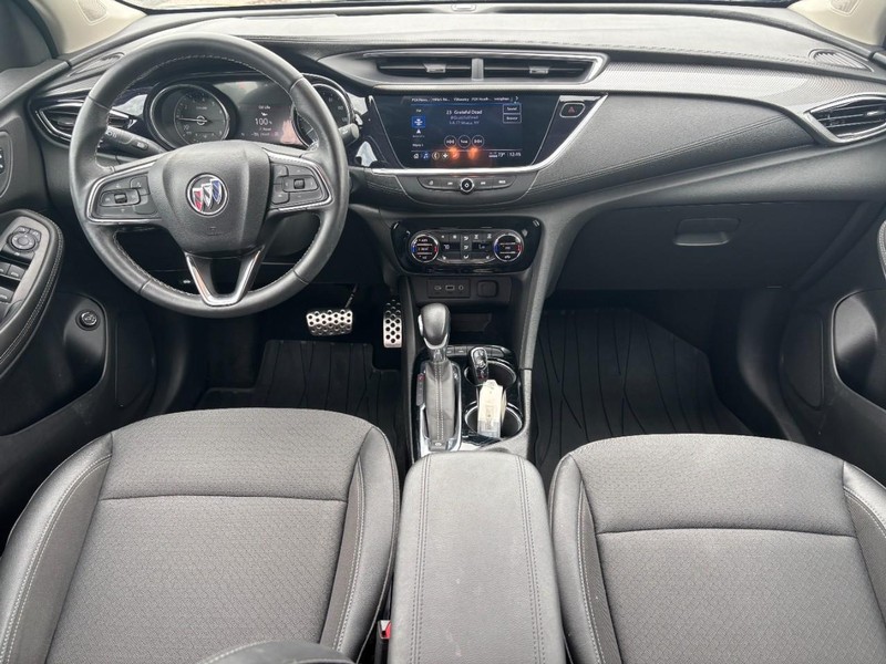 Buick Encore GX Vehicle Full-screen Gallery Image 11