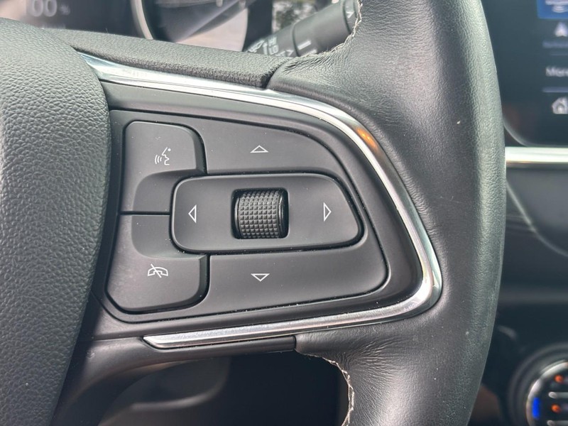 Buick Encore GX Vehicle Full-screen Gallery Image 19