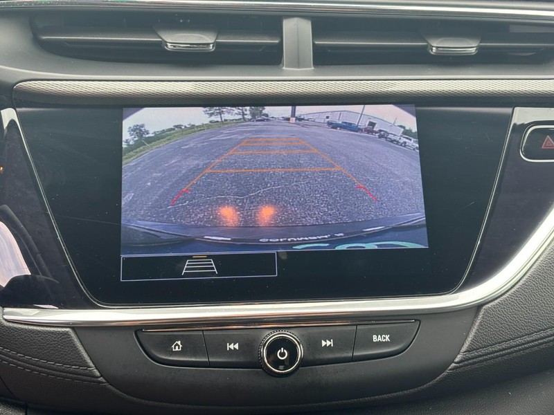 Buick Encore GX Vehicle Full-screen Gallery Image 22
