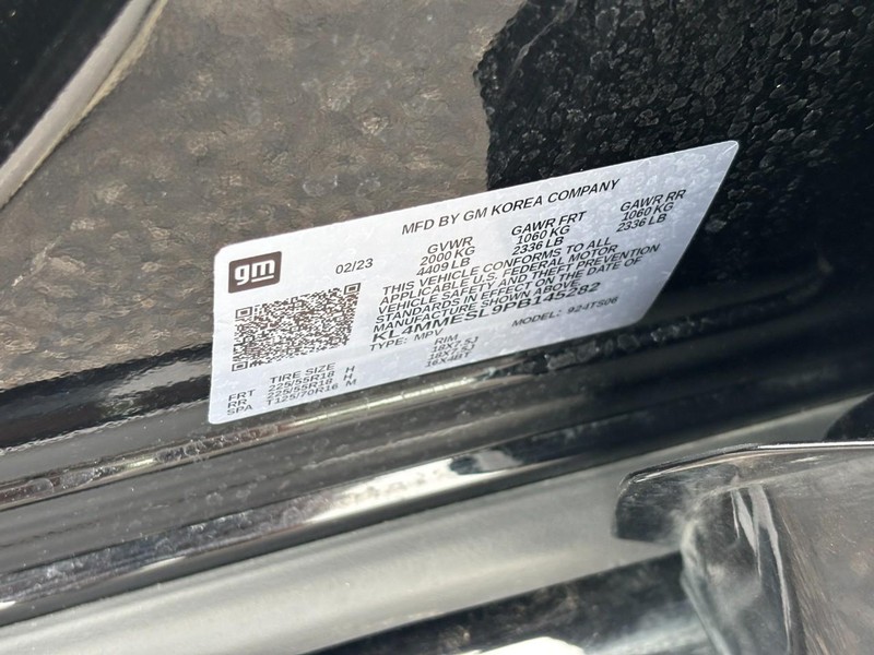 Buick Encore GX Vehicle Full-screen Gallery Image 24