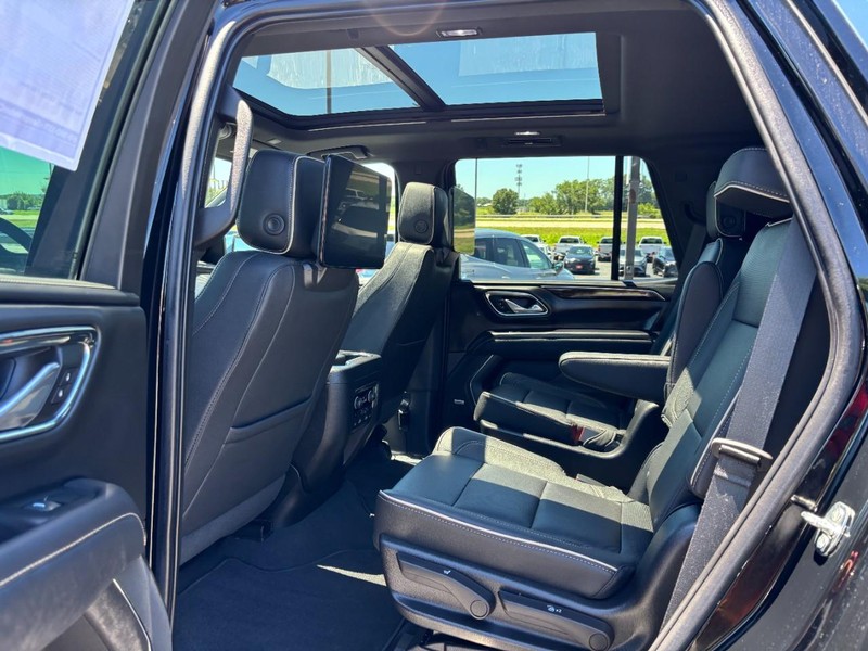Chevrolet Tahoe Vehicle Full-screen Gallery Image 11