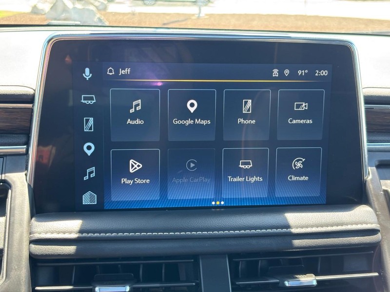 Chevrolet Tahoe Vehicle Full-screen Gallery Image 22