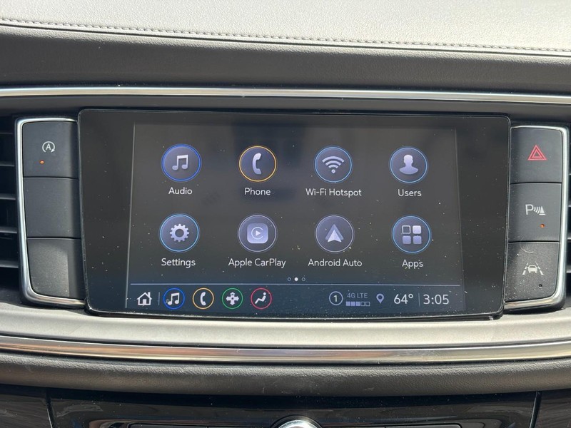 Buick Enclave Vehicle Full-screen Gallery Image 21