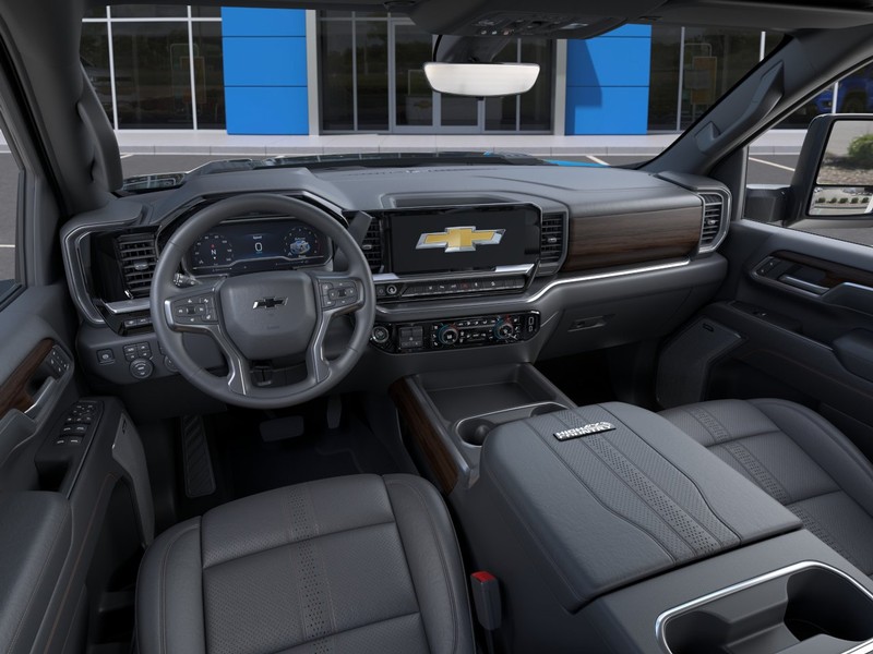 Chevrolet Silverado 2500HD Vehicle Full-screen Gallery Image 15