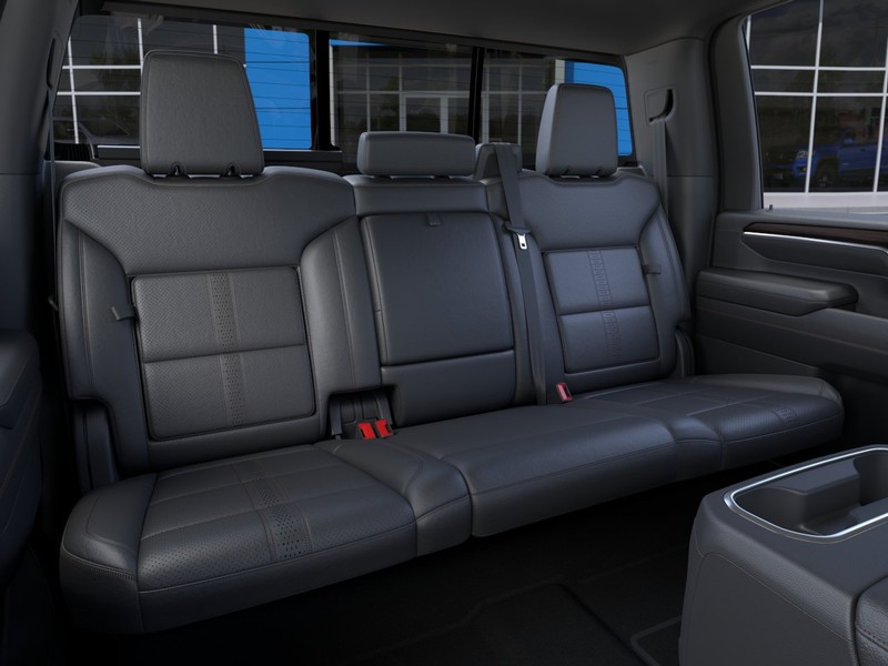 Chevrolet Silverado 2500HD Vehicle Full-screen Gallery Image 17