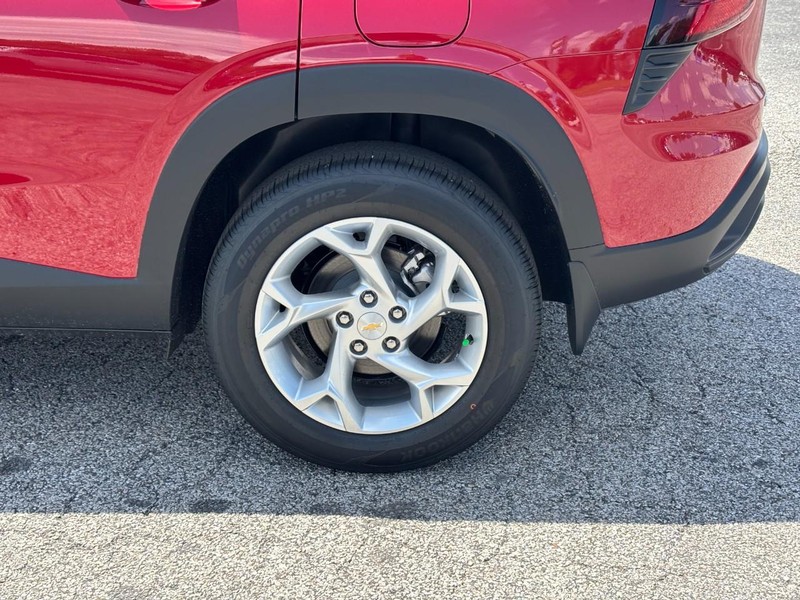 Chevrolet Trax Vehicle Full-screen Gallery Image 4
