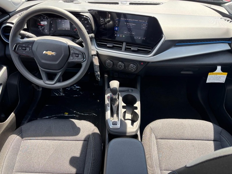 Chevrolet Trax Vehicle Full-screen Gallery Image 6