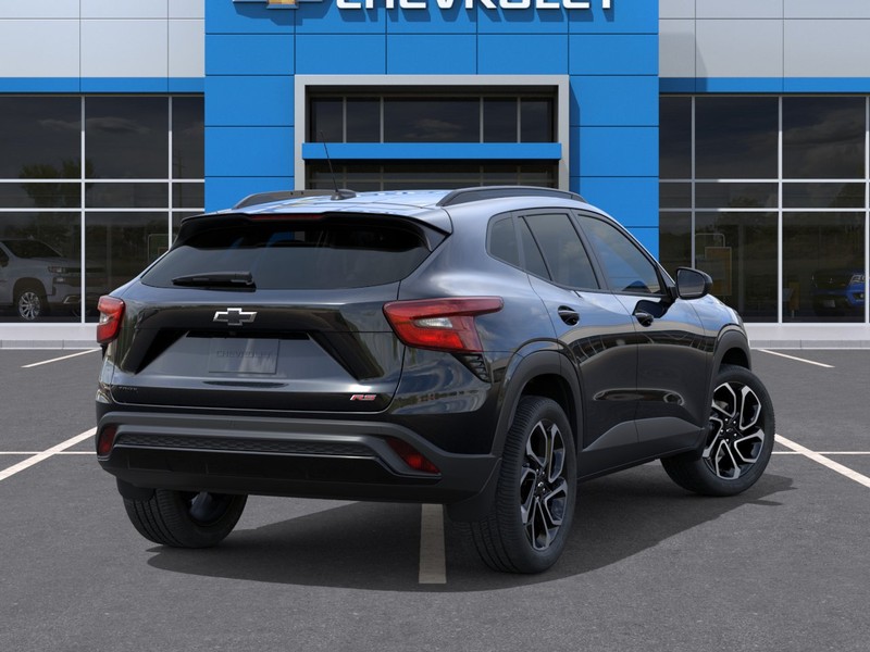 Chevrolet Trax Vehicle Full-screen Gallery Image 4
