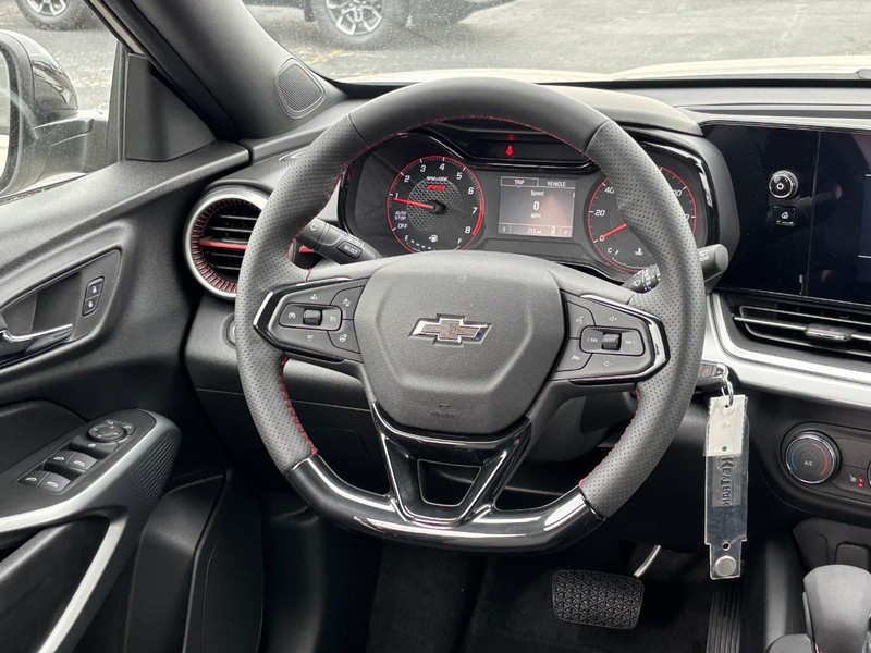 Chevrolet Trax Vehicle Full-screen Gallery Image 7