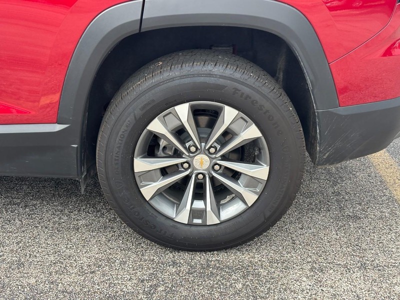 Chevrolet Equinox Vehicle Full-screen Gallery Image 4