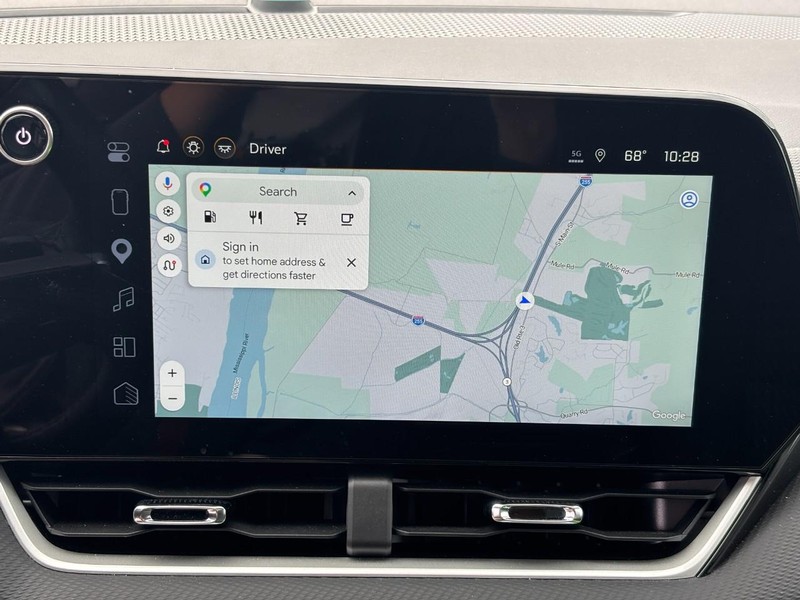 Chevrolet Equinox Vehicle Full-screen Gallery Image 17