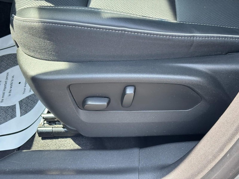 Buick Envision Vehicle Full-screen Gallery Image 15
