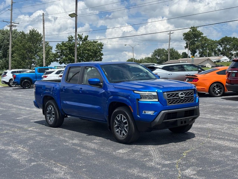 Nissan Frontier Vehicle Full-screen Gallery Image 7