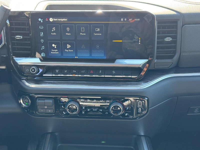 Chevrolet Silverado 2500HD Vehicle Full-screen Gallery Image 8
