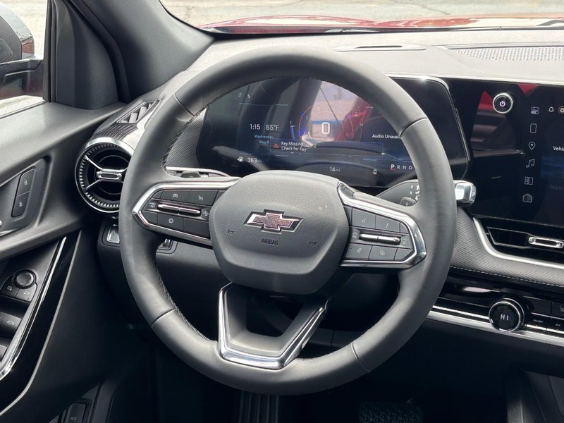 Chevrolet Equinox Vehicle Full-screen Gallery Image 7