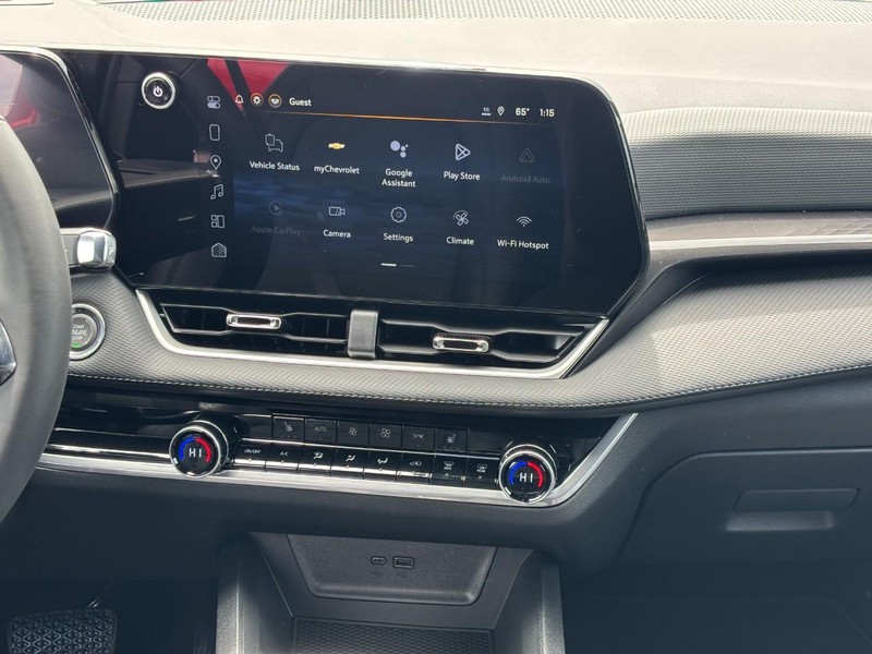 Chevrolet Equinox Vehicle Full-screen Gallery Image 8