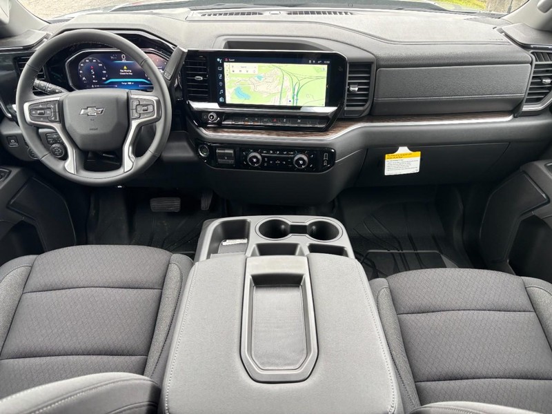 Chevrolet Silverado 1500 Vehicle Full-screen Gallery Image 6