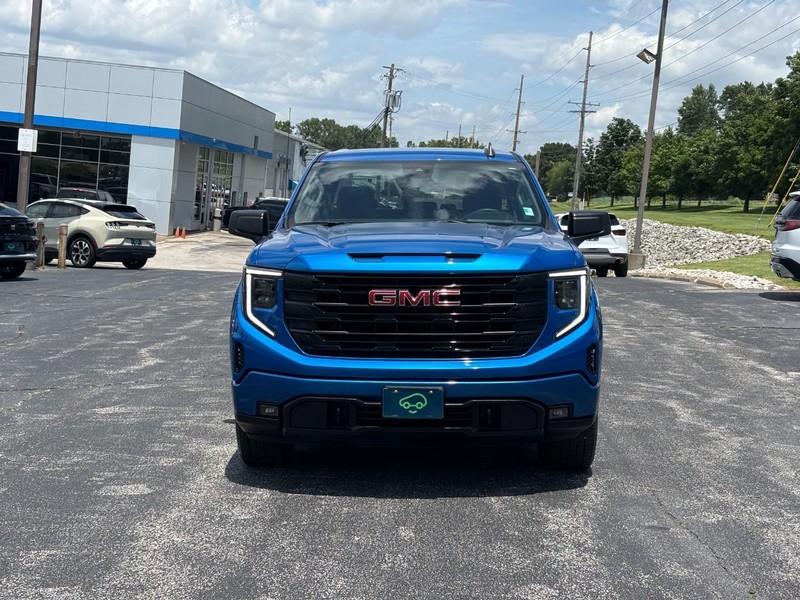 GMC Sierra 1500 Vehicle Full-screen Gallery Image 8