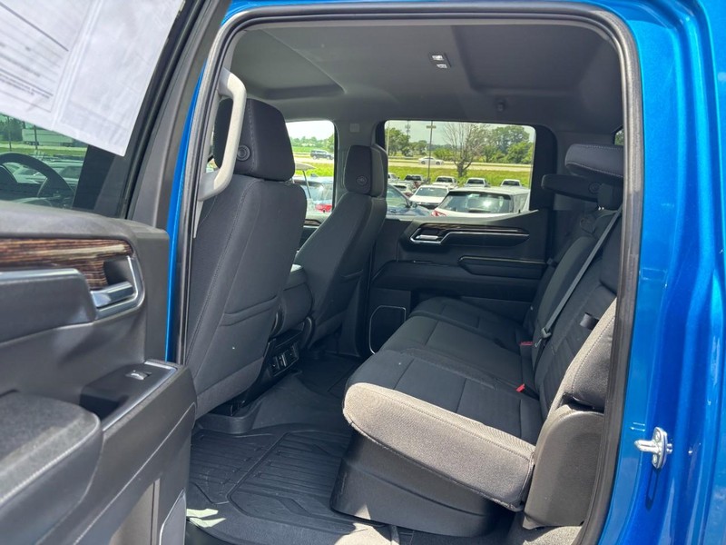 GMC Sierra 1500 Vehicle Full-screen Gallery Image 10
