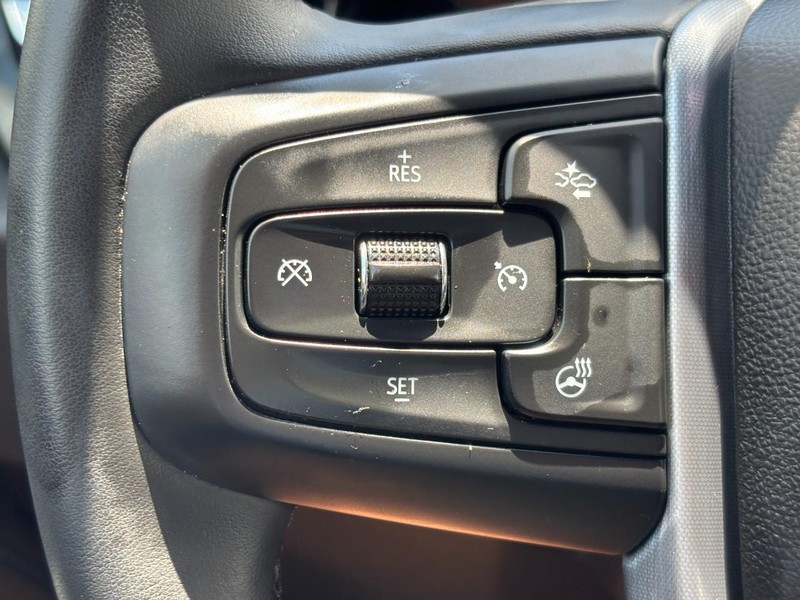 GMC Sierra 1500 Vehicle Full-screen Gallery Image 18