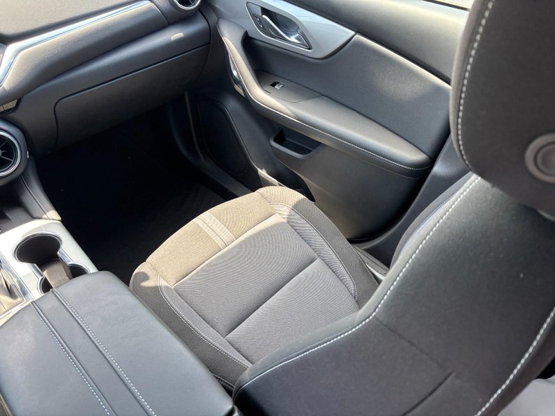 Chevrolet Blazer Vehicle Full-screen Gallery Image 14