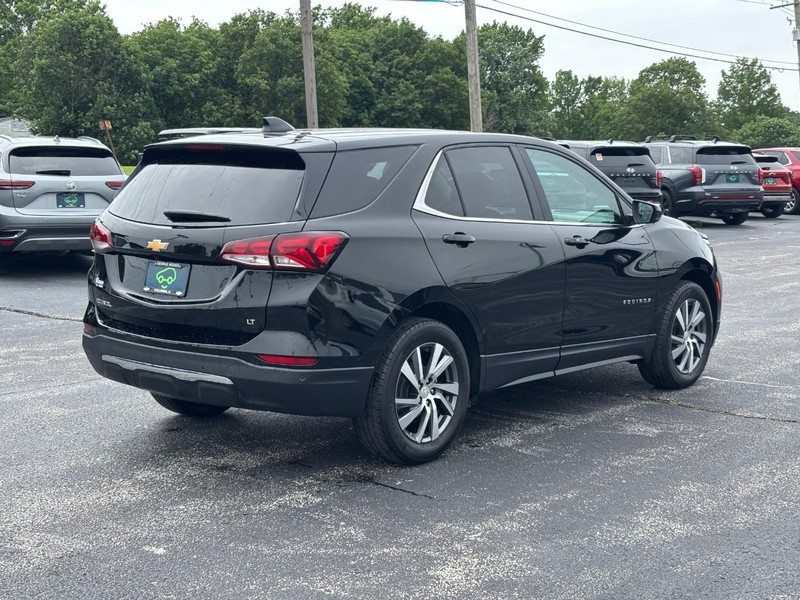 Chevrolet Equinox Vehicle Full-screen Gallery Image 5