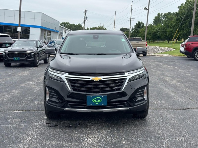 Chevrolet Equinox Vehicle Full-screen Gallery Image 8